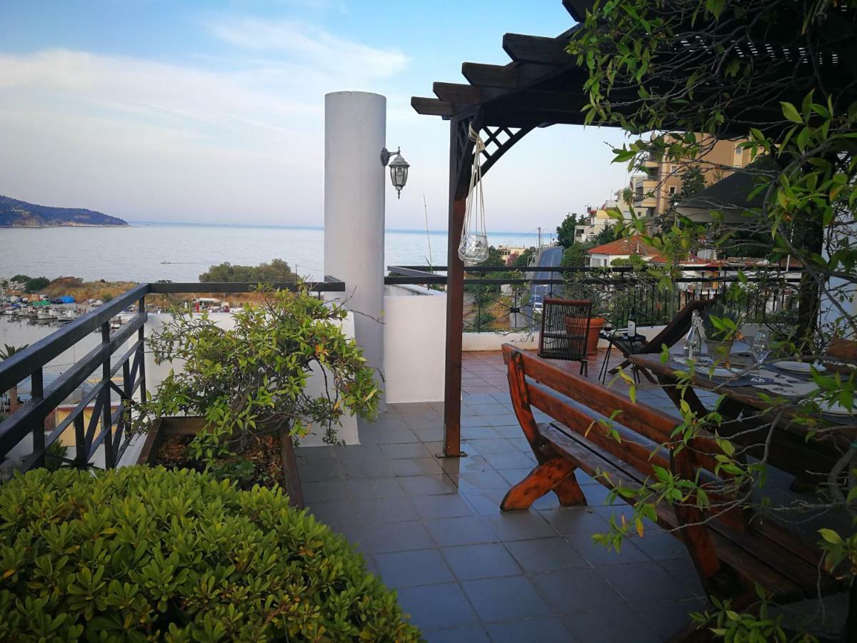 Port View Suites Kavala Bagian luar foto